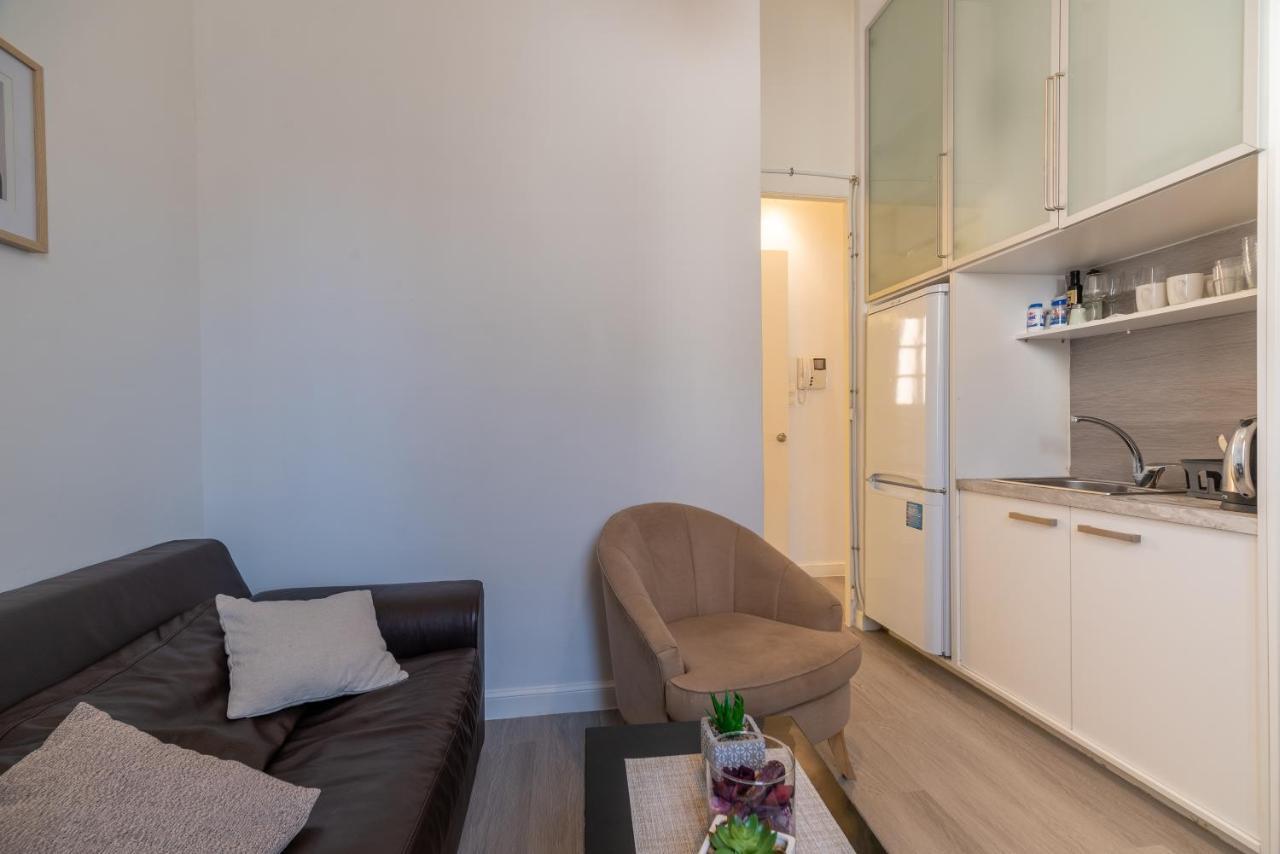 Apollonas Luxurious Apartments Афины Экстерьер фото