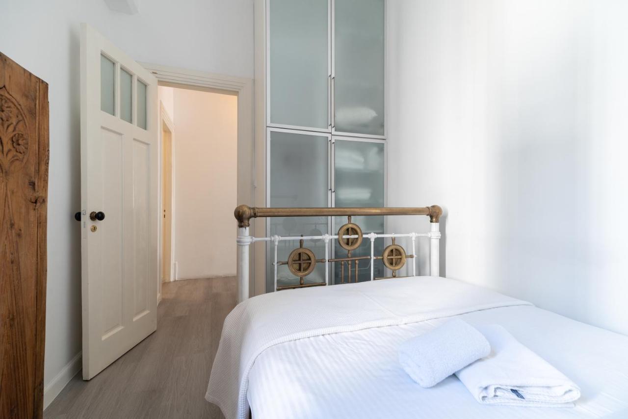 Apollonas Luxurious Apartments Афины Экстерьер фото